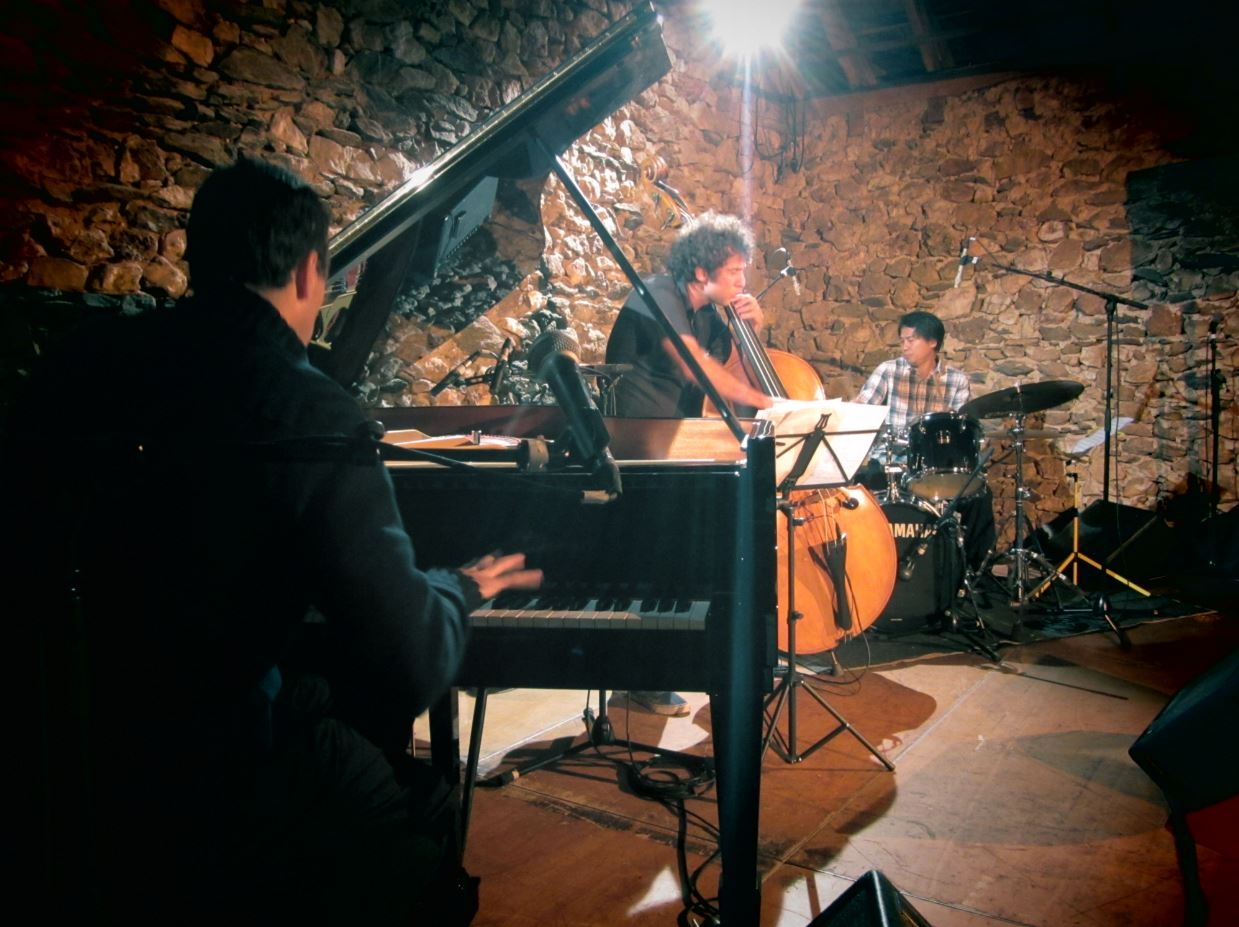 XT Trio