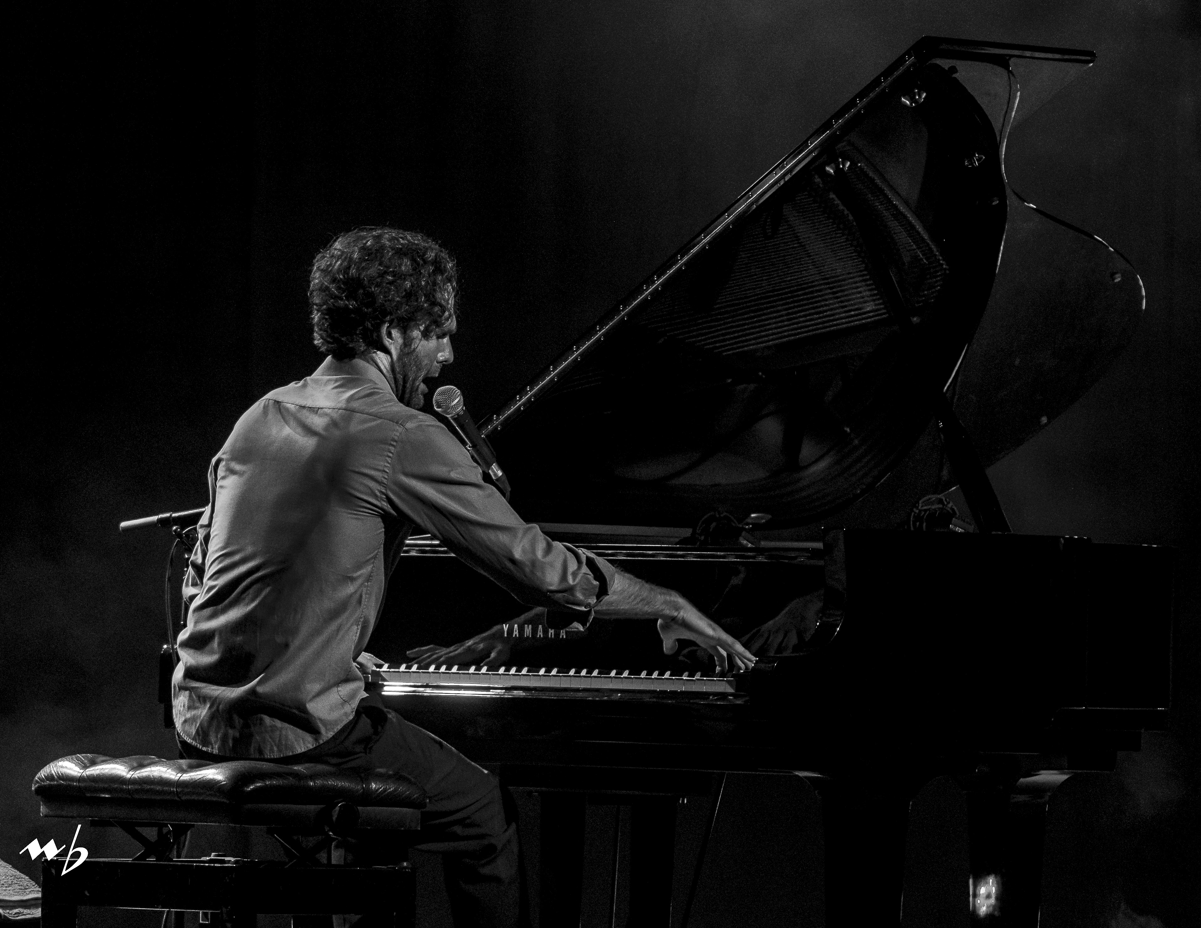 Jonathan Soucasse - Piano Solo Electro " Duo Avec Moi-Même " 