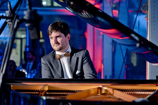Camille Taver - Pianiste Improvisateur 